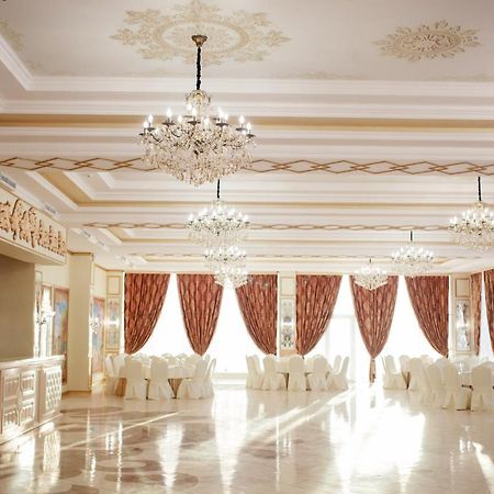 "Palazzo" 호텔 코스타나이 외부 사진